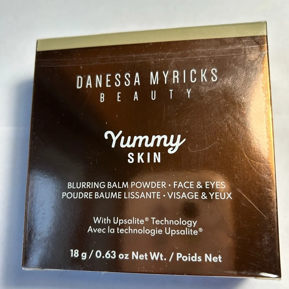NWT🌷Danessa Myrick Yummy Skin Blurring Balm Powder - “Universal Radiant”